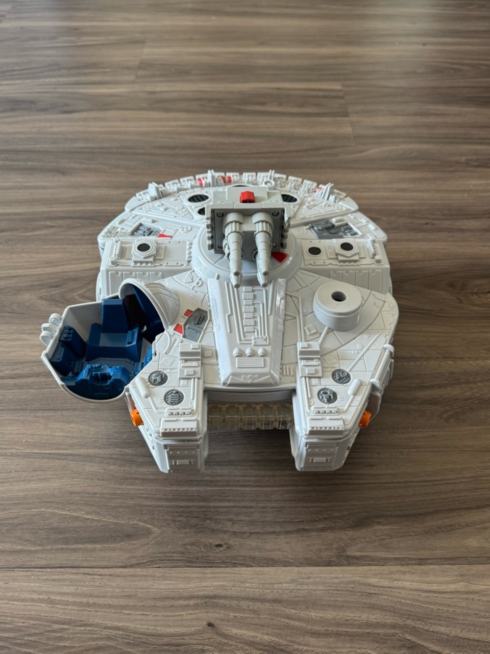 Star Wars Millennium Falcon